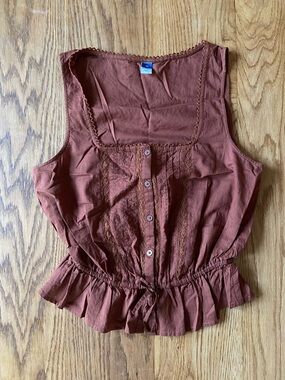 Women’s Old Navy Rust Button-Front Sleeveless Peplum Top